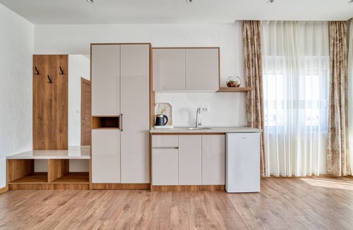 Gjerana Apartment | Aqua Lounge Aparthotel Ulcinj