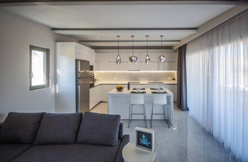 Stegna Apartment | Aquamarine Luxury Suite 2nd floor