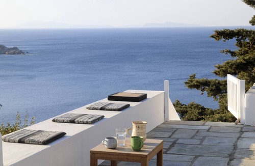 Ios Villa | Architect designed Villa overlooking the Aegean