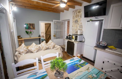 Messonghi House | Archontissa House - Sea View