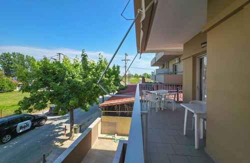 Olymbiaki Akti Apartment | ARETI Deluxe Two - Bedroom Suite n. 101 By SDR