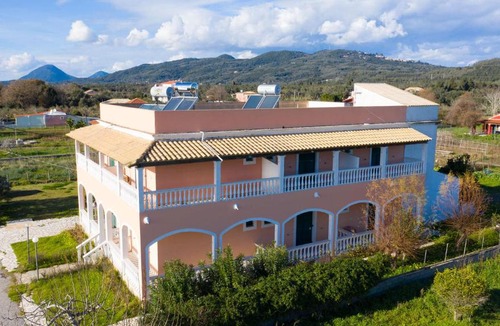 Ag. Georgios Hotel | Aris Paschalia Studios