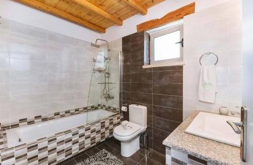 Ieromonachos Villa | Aristea Villa by PaxosRetreats
