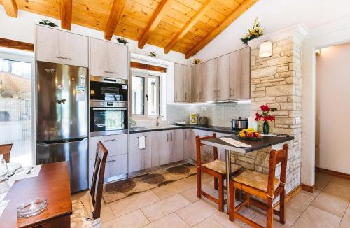 Ieromonachos Villa | Aristea Villa by PaxosRetreats