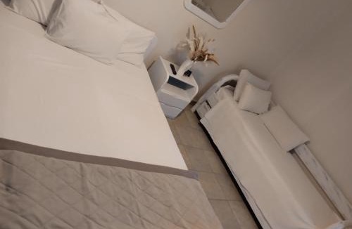 Melissopetra Apartment | arome de grenade