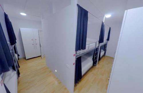 Tirana Hostel | ART Hostel