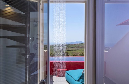 Pyrgos Hotel | Art Hotel Santorini