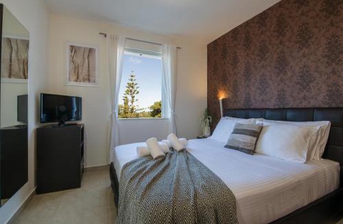 Pitharion Apartment | Artdeco Luxury Suites