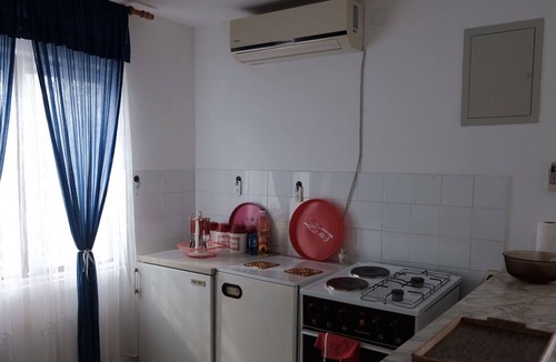 Bregvija Bed & Breakfast | Arte House - Backyard view room