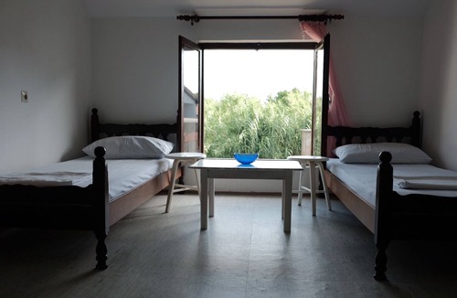 Bregvija Bed & Breakfast | Arte House - Backyard view room