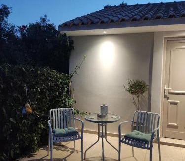 Dassia Apartment | Artemis Apartments (Yiannis House)