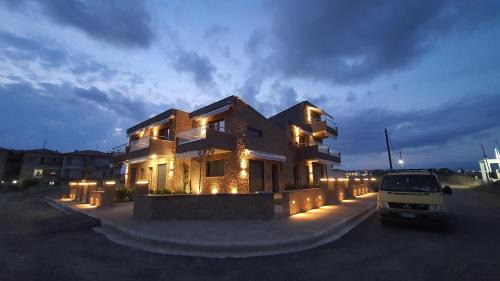 Flogita House | Artline Luxury Suites