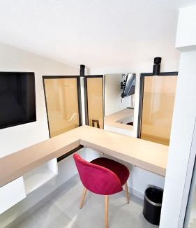 Flogita House | Artline Luxury Suites