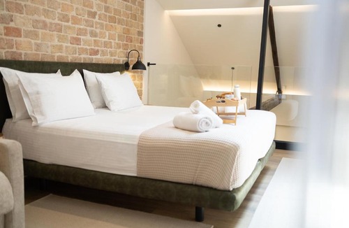 Kalamata Hotel | ASO Hotel - Historic Raisin Warehouse 1928