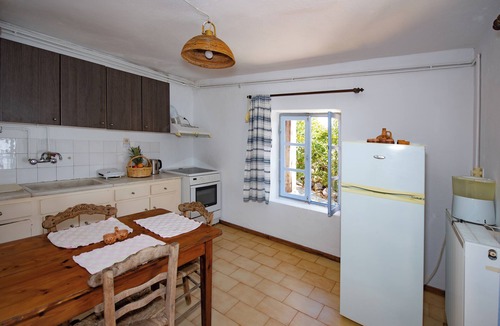 Alonnisos Old Town Apartment | Asteri Living