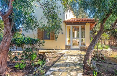 Katochori House | Astrelis Emerald Villa - Cozy House Walking Distance to the Beach