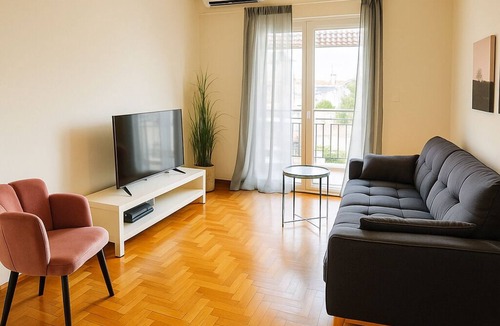 Athens Apartment | At Polyla. Everything close, Nothing loud.