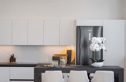 Voula Apartment | Athena's Lemon Grove Glyfada