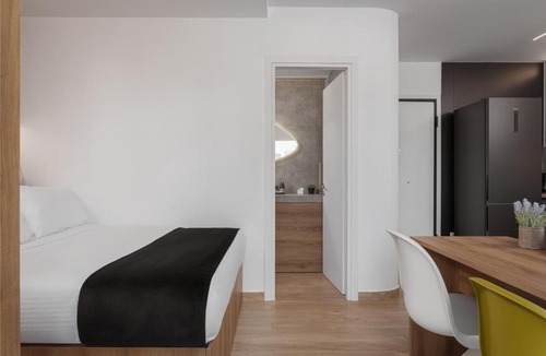 Vouliagmeni Apartment | Athenian Riviera Seaside Suite