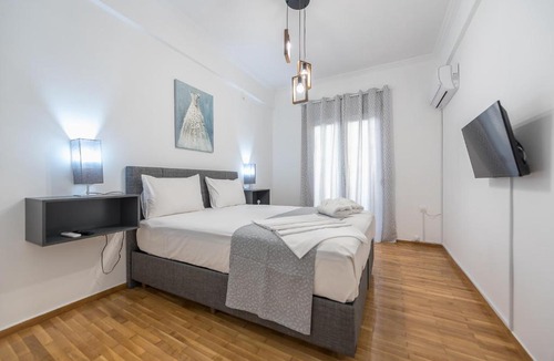Ampelokipoi Apartment | Athens Bright Suite by CloudKeys