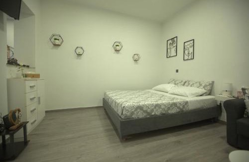 Kolokinthou Apartment | Athens Dream