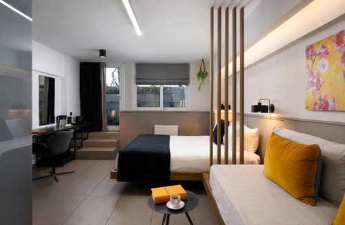 Neapoli Apartment | Athens Flair Suites