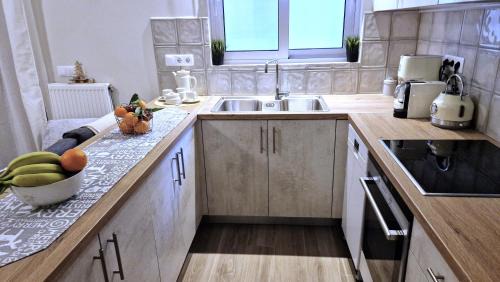 Petralona Apartment | Athens Gem, next to Metro, walk to Acropolis