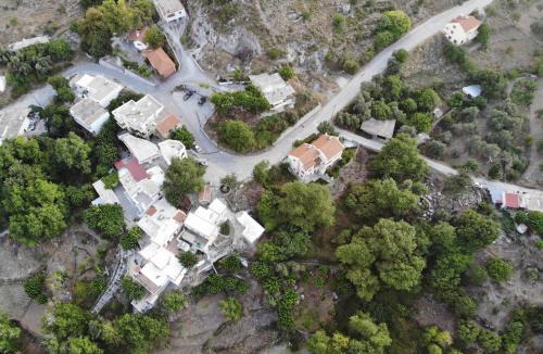 Alones House | Athina's House