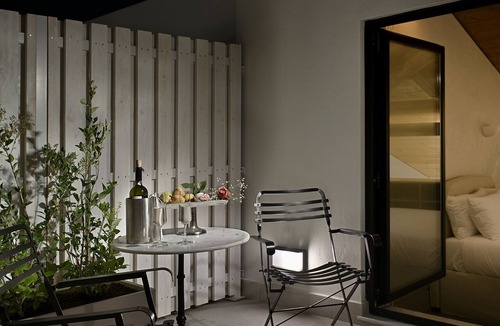 Monastiraki Apartment | Athinaidos Platinum Loft by K&K