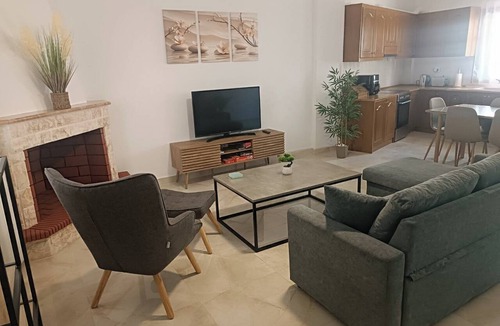 Dhrakata House | Aura Ionis - Spacious house with amazing views on the island of Kefalonia.