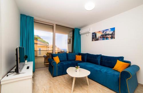Rafajlovici Apartment | Aura Obala