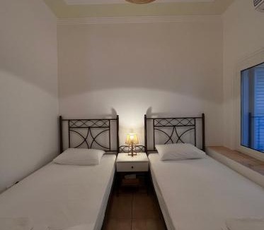 Koroni House | AurantiaSuites