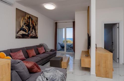Utjeha House | Aurora Apartments with Pool