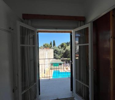 Benitses Apartment | Avgoustina Venus Studios