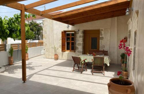 Vori House | Avli House Vori