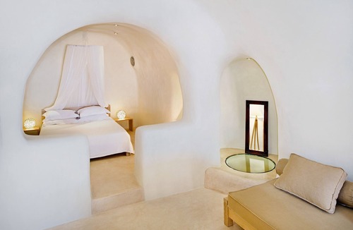 Finikia Hotel | Azalea Houses