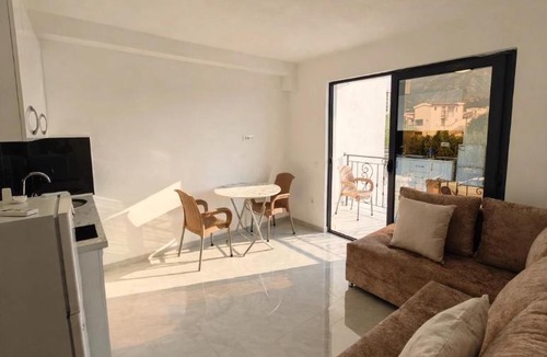 Burtaisi Apartment | Azur Apartments Bar