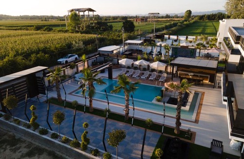 Rrushkull Villa | Azura Villa with Pool Sauna Jacuzzi