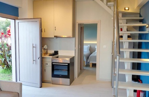 Sparton Apartment | Azure - ERATO with pool and sea view