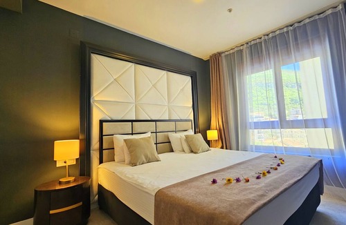 Rafajlovici Hotel | Azure Residence