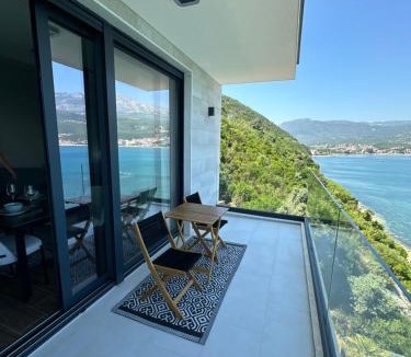 Igalo Apartment | Azurno Pristaniste 2