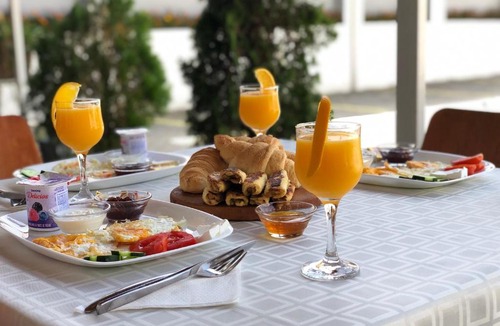 Kolovicë Hotel | B&B GOLDEN Hotel
