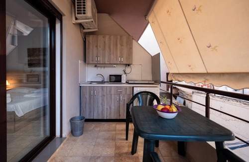 Vlore Apartment | Balcony Studio Outdoor Kitchen Uji i Ftohtë