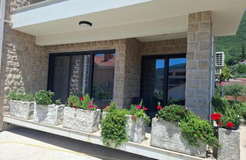 Kumbor Apartment | Bananas