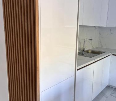 Burtaisi Apartment | BarDeluxe