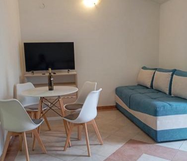 Maini Apartment | Barka