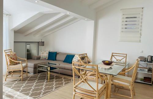 Lucice Apartment | Bay View Apartments