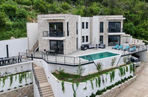 Igalo Apartment | Bay View Village - Villa Eléanore 1