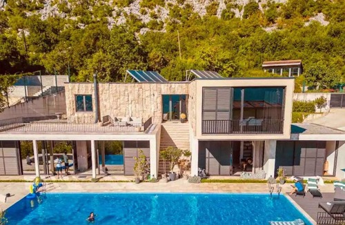 Kotor Villa | Bayview and 17m pool villa