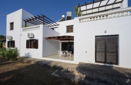 Almyros Apartment | Bayview Apartments